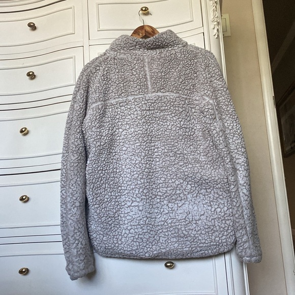 Thread & Supply Cozy Gray Sherpa Pullover - Picture 2 of 3